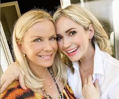 I will be quite happy to get “I love you” from my genuine and loyal lovely  fans😊❤️