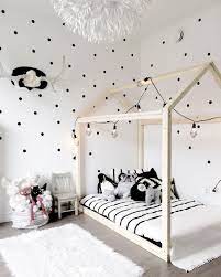 Au mur et toujours dans son espace à lui. Idees Deco Pour La Chambre Des Enfants Shake My Blog Deco Chambre Garcon Chambre Enfant Idee Deco Chambre
