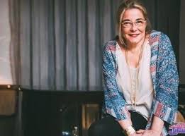 حلت الفنانة مها ابو عوف ضيفة مع الإعلامية إسعاد يونس في برنامج صاحبة السعادة المذاع عبر قناة dmc الفضائية، إذ. Kkylogwa5pobzm