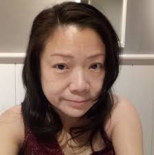 Preloved item 放在储藏室太久没有用到，要卖。 Horlicks Botol Kaca Lama 老款 Horlicks 玻璃瓶  Tinggi : 20cm L size : Diameter : 14cm M size : Diameter : 12cm S size :  Diameter : 11cm Preloved