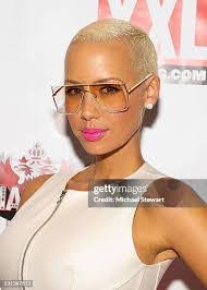 Nicole Leone's Instagram, Twitter & Facebook