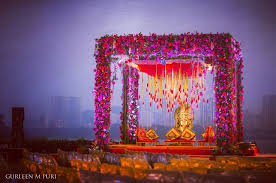 58c9807a29403e6890b0adedf72174f8 Jpg 736 489 Wedding Mandap Indian Wedding Decorations Wedding Flower Decorations