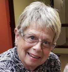 Barbara Louise's Instagram, Twitter & Facebook