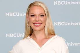 News all about her and sarah chalke's new netflix series firefly lane. Katherine Heigl To Star In Netflix Adaptation Of Firefly Lane Ew Com