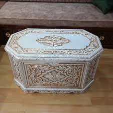 Sandik Panosundaki Pin