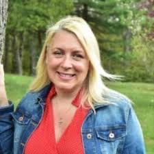 Heather Scribner's Instagram, Twitter & Facebook