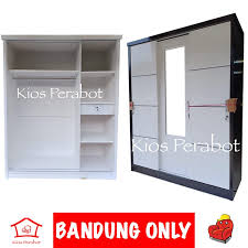 Lebih kecil dari ini juga sebenarnya masih bisa menggunakan model sliding tapi anda harus buat sendiri (custom furniture). Lemari Pakaian 3 Pintu Lemari Teakblok Finishing Duco Pintu Sliding Pintu Geser Shopee Indonesia