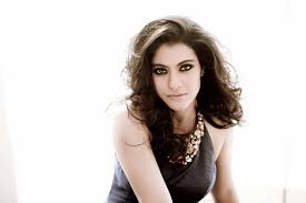 Kajol posted a picture that had fans in splits. Kajol S With Netflix Set For January 2021 In Tribhanga Desivibe Com