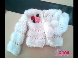 Sakalli Ipten Beyaz Gullu Bebek Hirka Modeli Turkce Videolu Nazarca Com Orgu Baby Knitting Patterns Krose