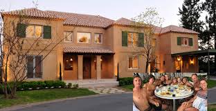 Maru botana compartió sus secretos de la cocina. La Increible Casa De Estilo Provenzal De Maru Botana En Un Exclusivo Country De Tigre Tiene Hasta Cortinas De Mosquitero Con Sistema Roller Para Ti