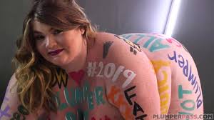 Lexxxi Luxe - Body Painted BBW - Porn video | TXXX.com