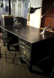 Bureau Industriel Www Lesnouveauxbrocanteurs Paris Bureau Industriel Salle A Manger Industrielle Interieurs Industriels