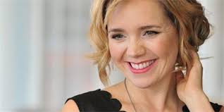 She is the niece of czech singer helena vondráčková. Lucie Vondrackova Dama Cz