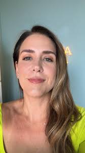 LIVE con mi @cristina.sorgi y @efectowow sobre “El Arte de Reinventarte”  que comienza el 14 de mayo. , No te pierdas esta oportunidad única de tener  a estas maravillosas mentoras juntas. , Gracias 😘😘😘