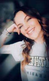 Audrey Callaway's Instagram, Twitter & Facebook