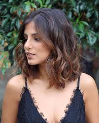 The long bob haircut is having a moment with a bunch of celebrities sticking to the style and rocking it in all kinds of ways. 50 Wavy Bob Hairstyles Short Medium And Long Wavy Bobs For 2021