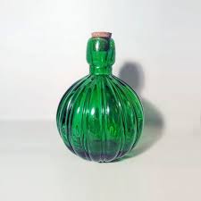 Discover recipes, home ideas, style inspiration and other ideas to try. Vintage Corked Bottle Decanter Retro Italian Art Glass Etsy Vintage Art Glass Glass Art Decorative Barware
