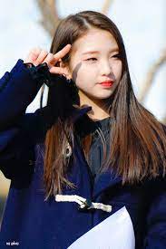 Kiss later (키스는 다음에) with yeojin, my sunday with hyunjin and heejin, and. Yeojin Loona Loona Yeojin Kpop Bby Kpop Girls Girl South Korean Girls