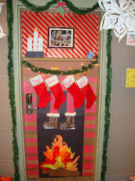 Pin By Emily Wetzel On Door Deco Xmas Diy Christmas Door Decorations Christmas Door Decorations Holiday Door Decorations
