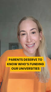 Word count was not one of the three grading criteria, fwiw. You could lose  points if the essay were too short, but you didn't get points for an essay  the appropriate length.