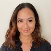 Elyse Fernandez's Instagram, Twitter & Facebook