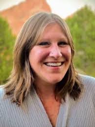 Lacey Thorson's Instagram, Twitter & Facebook