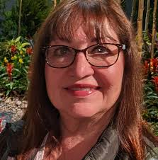 Should we plan 12 cookies per person for a welcome party?