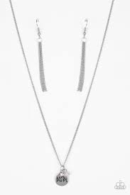 Its amazing how much 2 or 3 pieces of jewelry can change. Paparazzi Accessories Mom Mode Pink Necklace