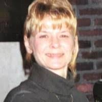 Lisa Pangborn's Instagram, Twitter & Facebook