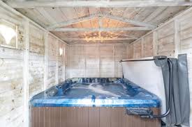 It's not far from loch lomond with its natural beauty and activities. Loch Lomond Luxury Lodges Drymen Updated 2021 Prices