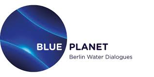 Sie haben eine vielzahl einzigartiger ideen von professionellen designern erhalten und ihren favoriten. Blue Planet Berlin Water Dialogues Plastik In Der Umwelt