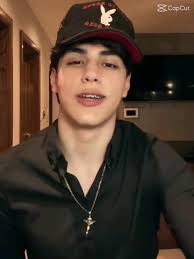 areli fuentes (arelifuentesvaz)