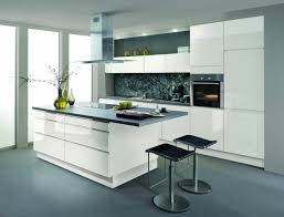 Alno Ag Altano Kuche Grifflos Avior Hg Weiss Musterkuche Mit Fronteingriff