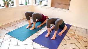 Yoga pants.leggings.camel toe.what is acceptable, where and when? Cameltoe Show With Two Sexy Yoga Trainers Voyeurstyle Com