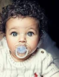 Without bows and ribbons to distract the eye, it becomes very … Pin By Nathalia Gamboa On Bebes French Baby Names French Baby Children