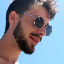 Stream SuperPascal music