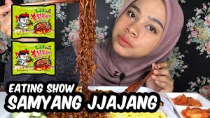 Selain itu, samyang cheese menjadi kegilaan orang ramai kerana gabungan pedas dan masin membuatkan ia apa yang paling penting, anda harus menyemak setiap mee segera jika ada logo halal korea muslim federation halal committee atau tidak sebelum. Samyang Jjajang Halal Eating Sounds Youtube