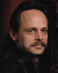 Memorialize Loved Ones: Obituaries & Tributes