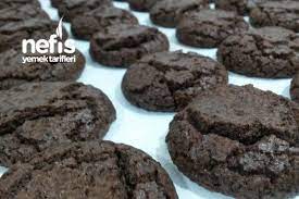 15 dakikada kakaolu catlak kurabiye tarifi nasil yapilir 542 kisinin defterindeki bu tarifin resimli anlatimi ve deneyenlerin kurabi ye yemek tarifleri yemek