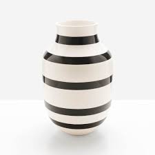 Black And White Striped Vase Uk Omaggio Black Large Vase Large Vase Black Vase Vase