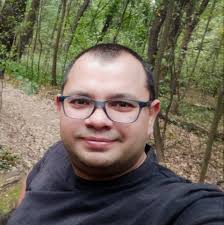 Предлагам работа за шофьор за дните събота , неделя и понеделник или само  неделя и понеделник кара се бус Фолксваген Т4 във неделя се ходи на пазар  Богров , а във понеделник