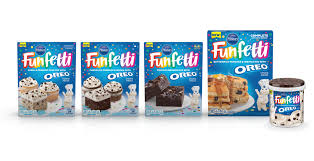Oreo cakesters are soft snack cakes that resemble oreos. Pillsbury Baking Turns Up The Fun With Oreo And Duff Goldman