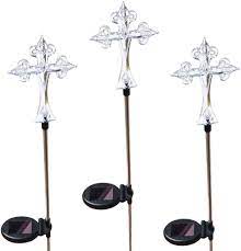 Get outdoors for some landscaping or spruce up your garden! Top 3 Best Solar Cemetery Memorial Lights For Gravesites In 2021