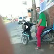 Video onani syafiq kyle tersebar. Beredar Video Pria Diduga Onani Di Atas Motor