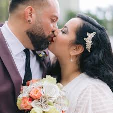 Peigne de mariée, Peigne de mariage Swarovski, postiche de mariée en  cristal, casque de mariage en perles, pince à cheveux strass CZ, AUGUSTINA 