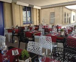 Restaurant Le Chateau Du Port Marseillan Herault En 2020 Marseillan Herault Portes