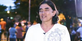 During the 70s he relocated to the united states, where he formed the band wet picnic, with aníbal kerpel, aaurie buhne and. Voy A Donar Mi Salario Como Congresista A Obras Sociales Gustavo Bolivar