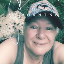 What brand of dog food do you recommend for a 4-month-old boxer?