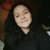 100+ perfiles de «Krizia»