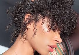 My process and tips for growing long , healthy, natural hair. How To Safely Stretch Natural Hair Without Heat
